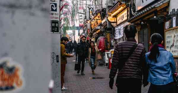 2019年三月二十三出生的女孩如何起名字，五行属什么